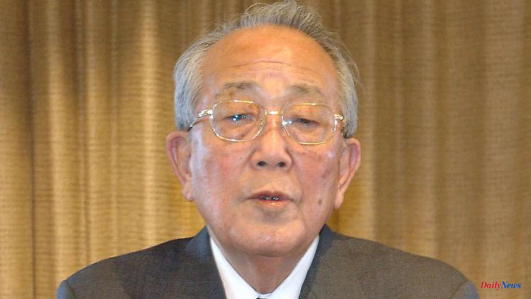 Legendary manager and reorganizer: Kyocera founder Inamori is dead
