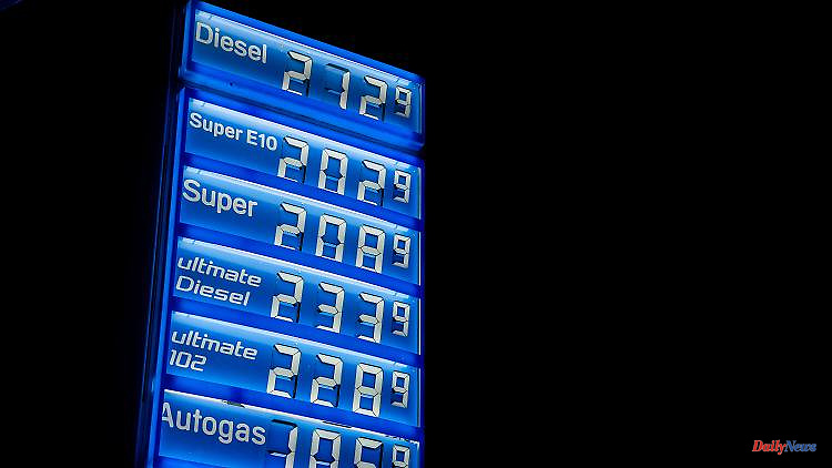 Tank discount falls away: gasoline breaks the 2-euro mark - diesel more than 2.10 euros