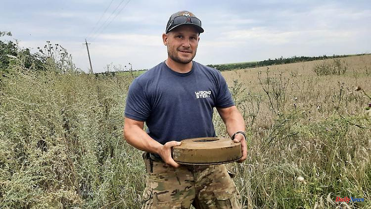 "Now my life's work": The American who clears mines in Ukraine