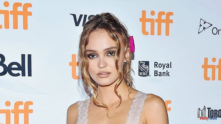 Remake of horror classic: Lily-Rose Depp is said to be in "Nosferatu".