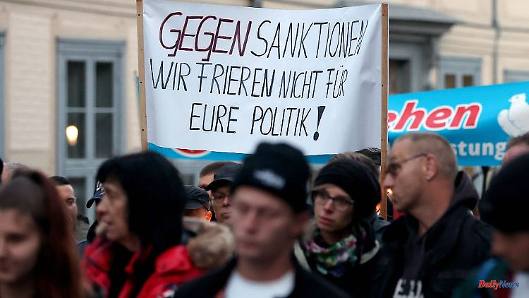 Mecklenburg-Western Pomerania: Several thousand people protest against energy policy