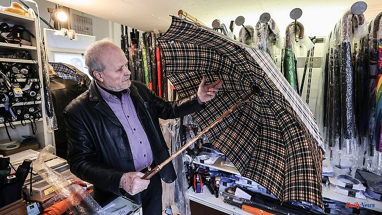 Beyond cheap goods: Umbrella manufacturer from Essen is one of the last of its kind