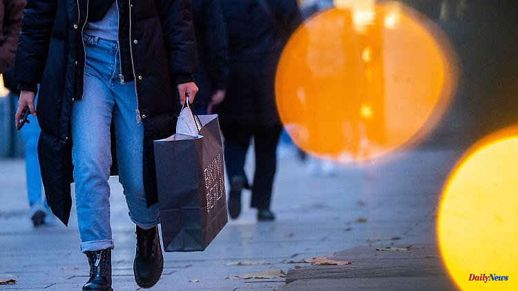 North Rhine-Westphalia: The start of Christmas shopping makes retailers optimistic
