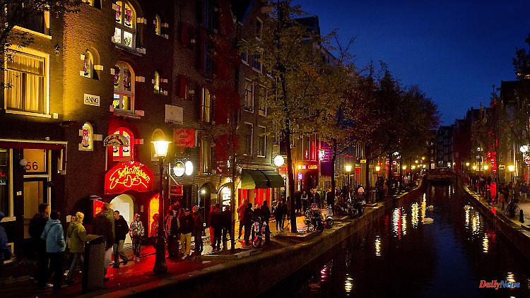 Pot ban in the city center: Amsterdam plans to deter party tourists