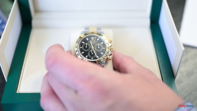 Fintech reassured: Stolen luxury watches belong to investors