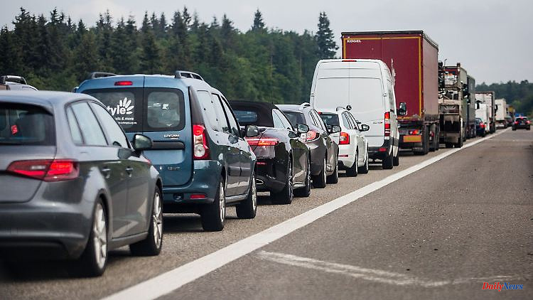 Bavaria: Another kilometer-long traffic jam due to truck block handling