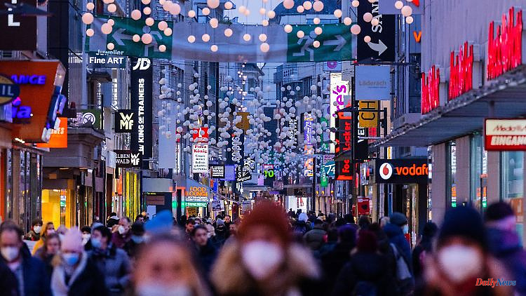 North Rhine-Westphalia: Advent Saturday in the retail sector: city centers well attended