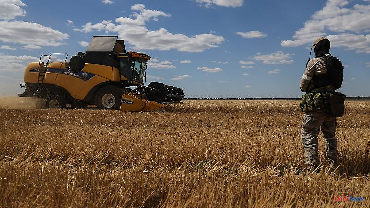 In the occupied territories: NASA: Kremlin stole billions worth of wheat