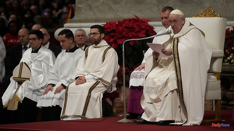 Christmas mass in Rome: Pope condemns wars and criticizes consumer culture