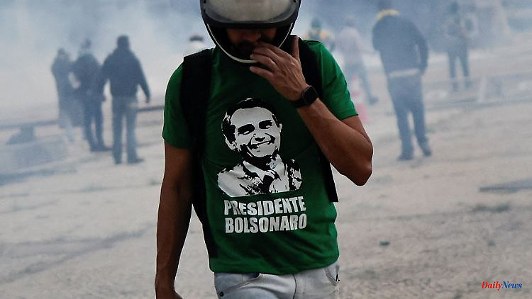 300 arrests in Brasília: Allies of ex-President Bolsonaro keep their distance
