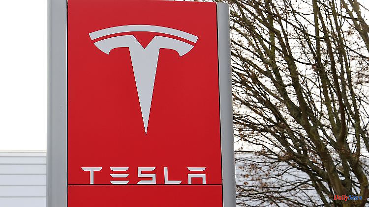 Wanted to help Musk: Fan files patent for Tesla