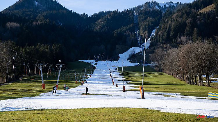 Bavaria: Too warm for skiing: Brauneck closes the last slope