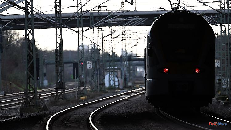 North Rhine-Westphalia: Bahn 2023: New tracks, noise protection, station extensions