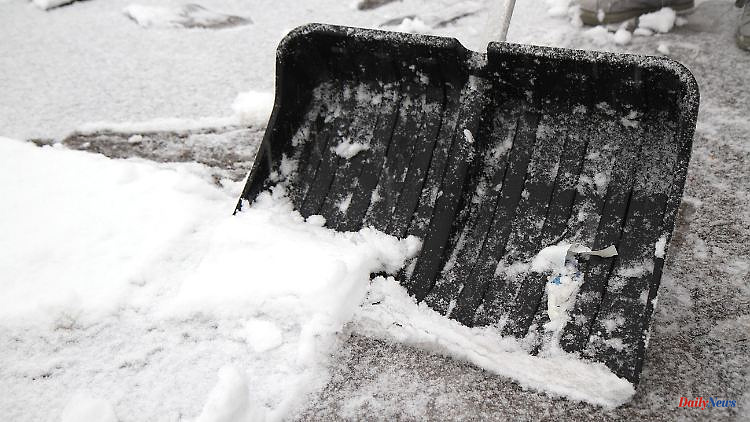 Duty to clear and spread: who has to clear sidewalks of snow?