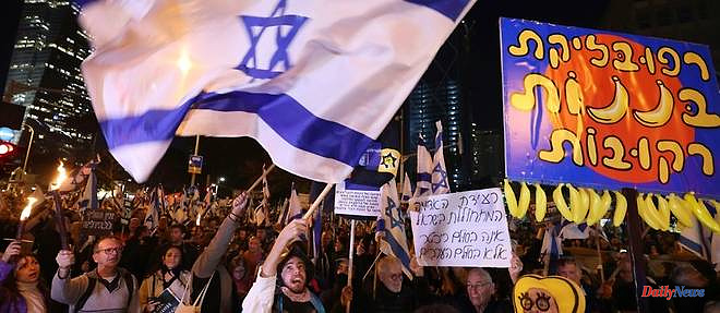 Thousands of Israelis demonstrate against controversial judicial reform