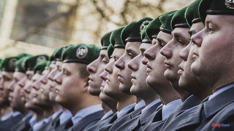 Risk of false info bubbles: Bundeswehr trains soldiers against conspiracy myths