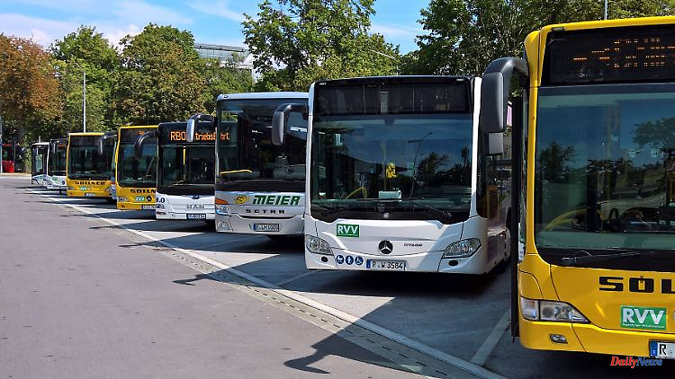 Gloomy prospects: tens of thousands of bus drivers will be missing by 2030