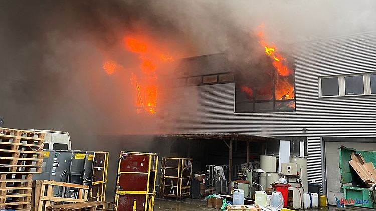 North Rhine-Westphalia: warehouse fire in Gelsenkirchen-Resse