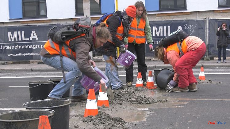 Road closed for three hours: Climate adhesives pour concrete on the Berlin bridge