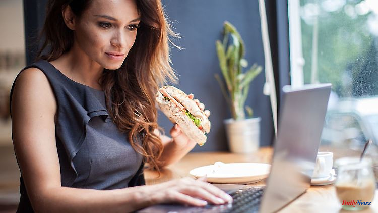 Employment law question: Can I eat and drink at my desk?