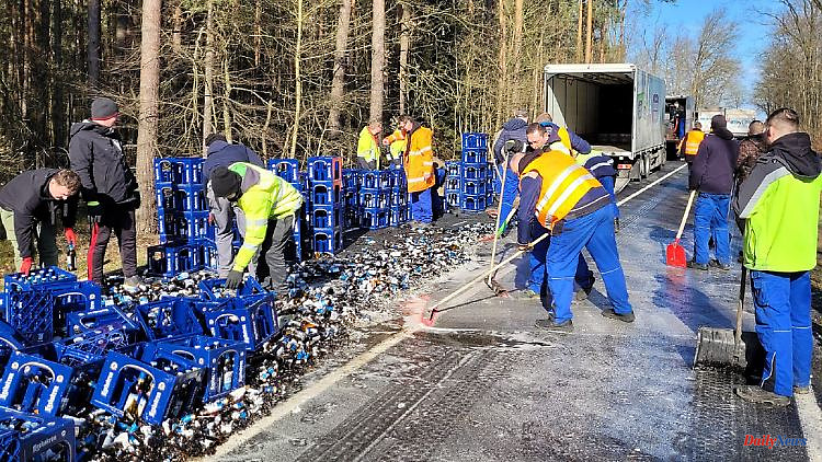 Saxony: beer truck loses cargo in Upper Lusatia