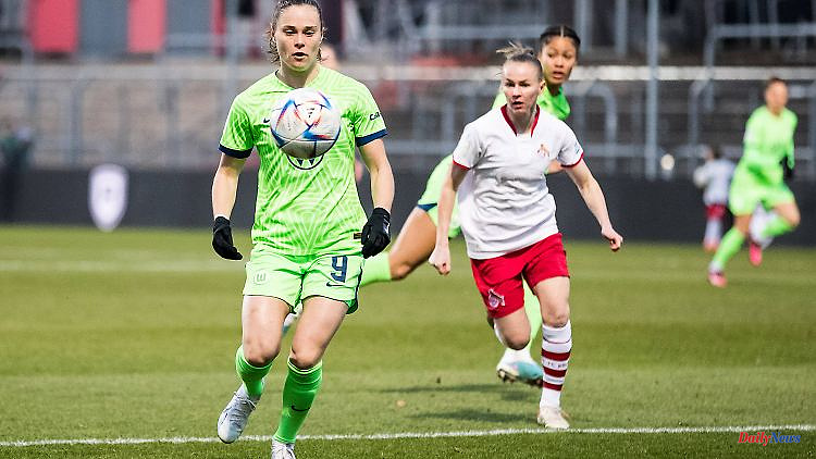 Also second division in the semi-finals: Wolfsburg women in the DFB Cup on course for victory