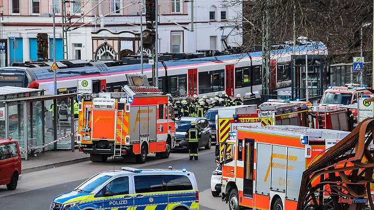 North Rhine-Westphalia: Woman at the train station in Hagen fatally hit by a train