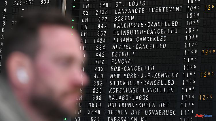 230 flights canceled: Lufthansa: Computer systems are booting up again
