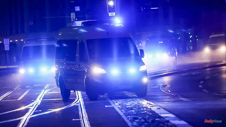 Bavaria: Man with "blue light truck" about 600 kilometers on the road
