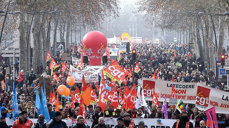Protests in France continue: anger against Macron's pension reform continues to smolder