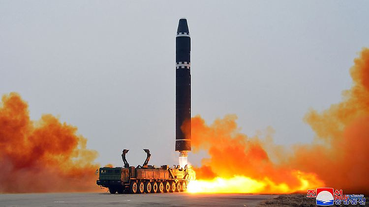 UN condemns renewed test: North Korea gives missile launch "excellent grade"