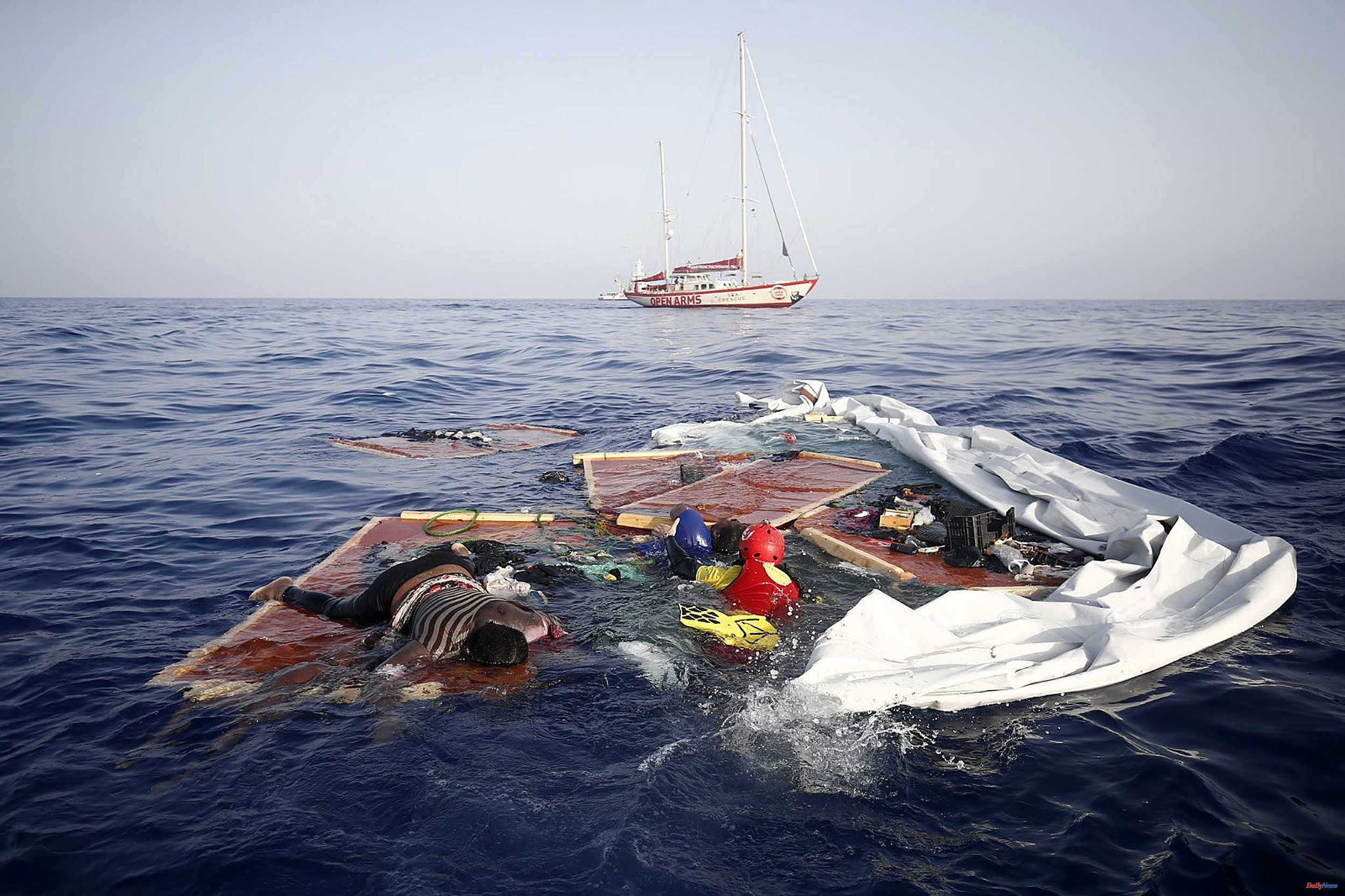 Immigration At least 11 migrants dead and 60 missing in a shipwreck off the coast of Libya
