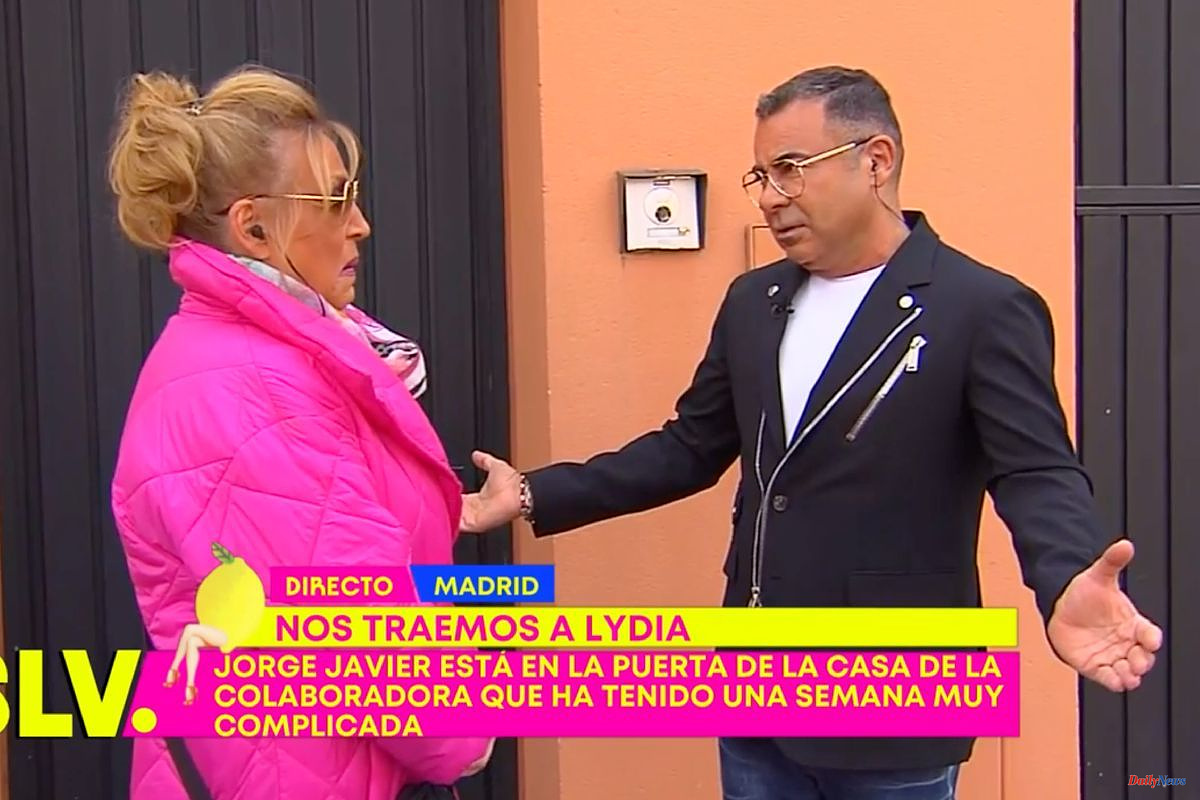 Television Jorge Javier Vázquez picks up Lydia Lozano at her house to return to Sálvame
