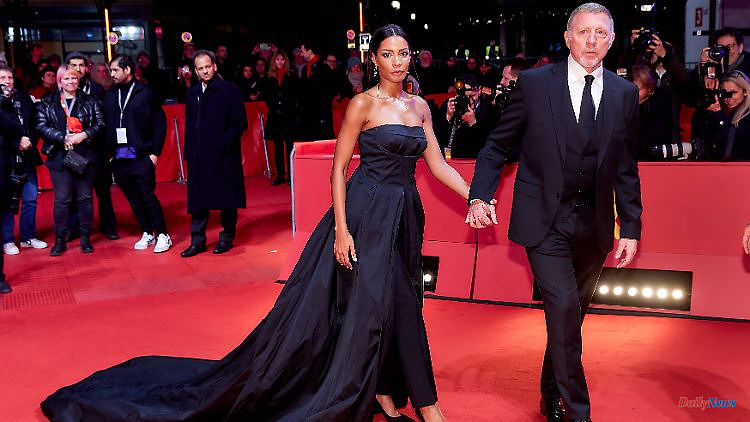 Couple's appearance at the Berlinale: Boris Becker holds hands