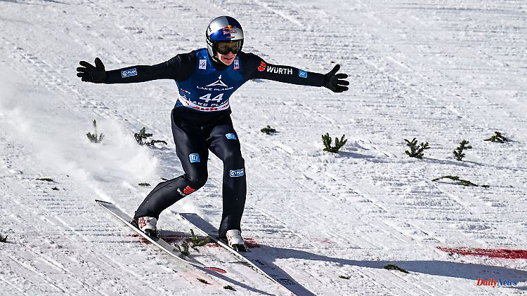 Five Germans among the top six: Wellinger wins a highly bizarre ski jumping event