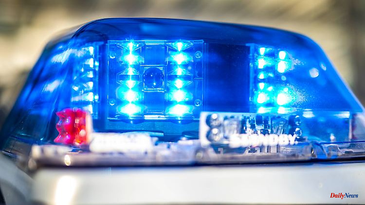 North Rhine-Westphalia: drunk 53-year-old bites police officers