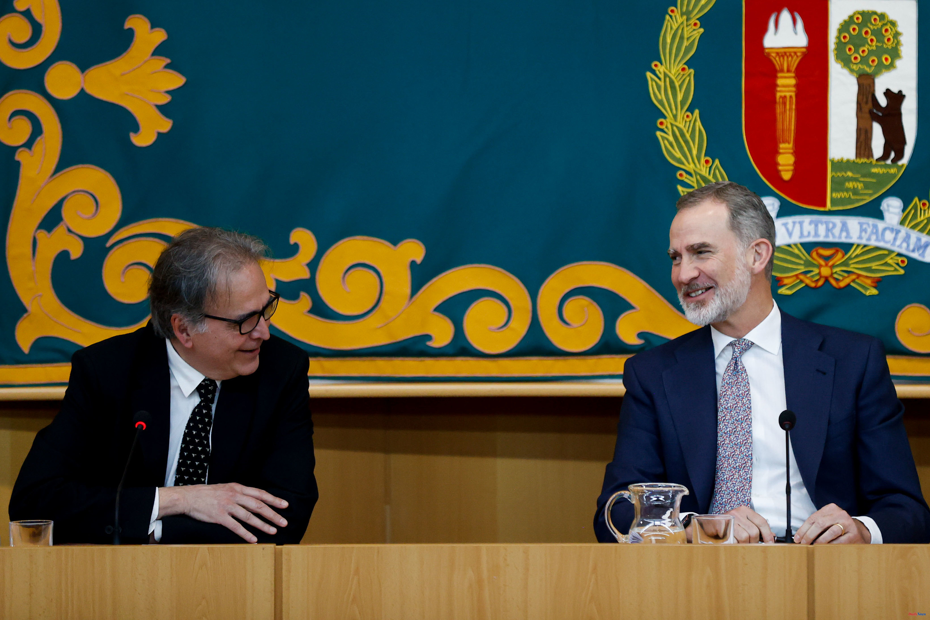 Monarchy Felipe VI returns to university 30 years later: "He was one more, but his family was in the coins"