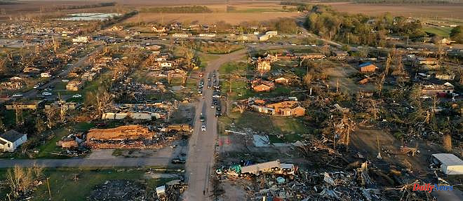 Mississippi devastated by tornadoes, at least 25 dead