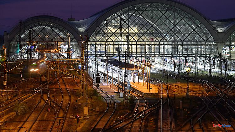 Saxony: Deutsche Bahn is renovating the roof of the main train station in Dresden