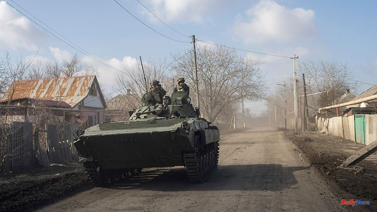 Ukraine keeps Russians at bay: Kiev fends off "130 enemy attacks" in one day