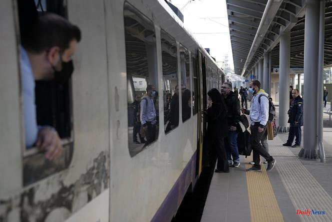 In Greece, traffic is gradually resuming after the train disaster
