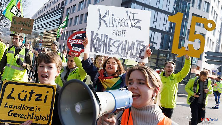 Baden-Württemberg: Verdi warning strike and climate protests paralyze the country