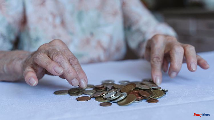 "Gender Pension Gap": Women receive significantly less pension than men