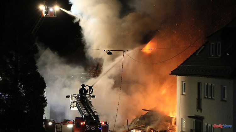 Baden-Württemberg: Explosion in Stuttgart: Residential building is in ruins
