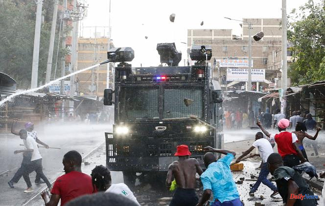In Kenya, 238 civilians arrested and 31 police officers injured in protests against inflation and the government