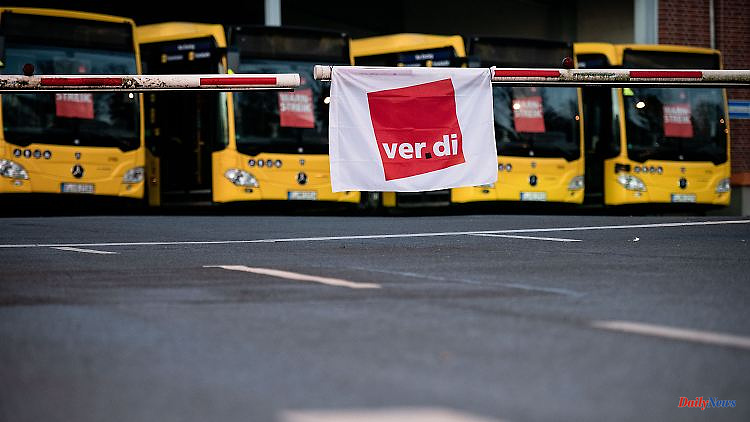 Verdi wants 10.5 percent more: start massive warning strikes in local transport