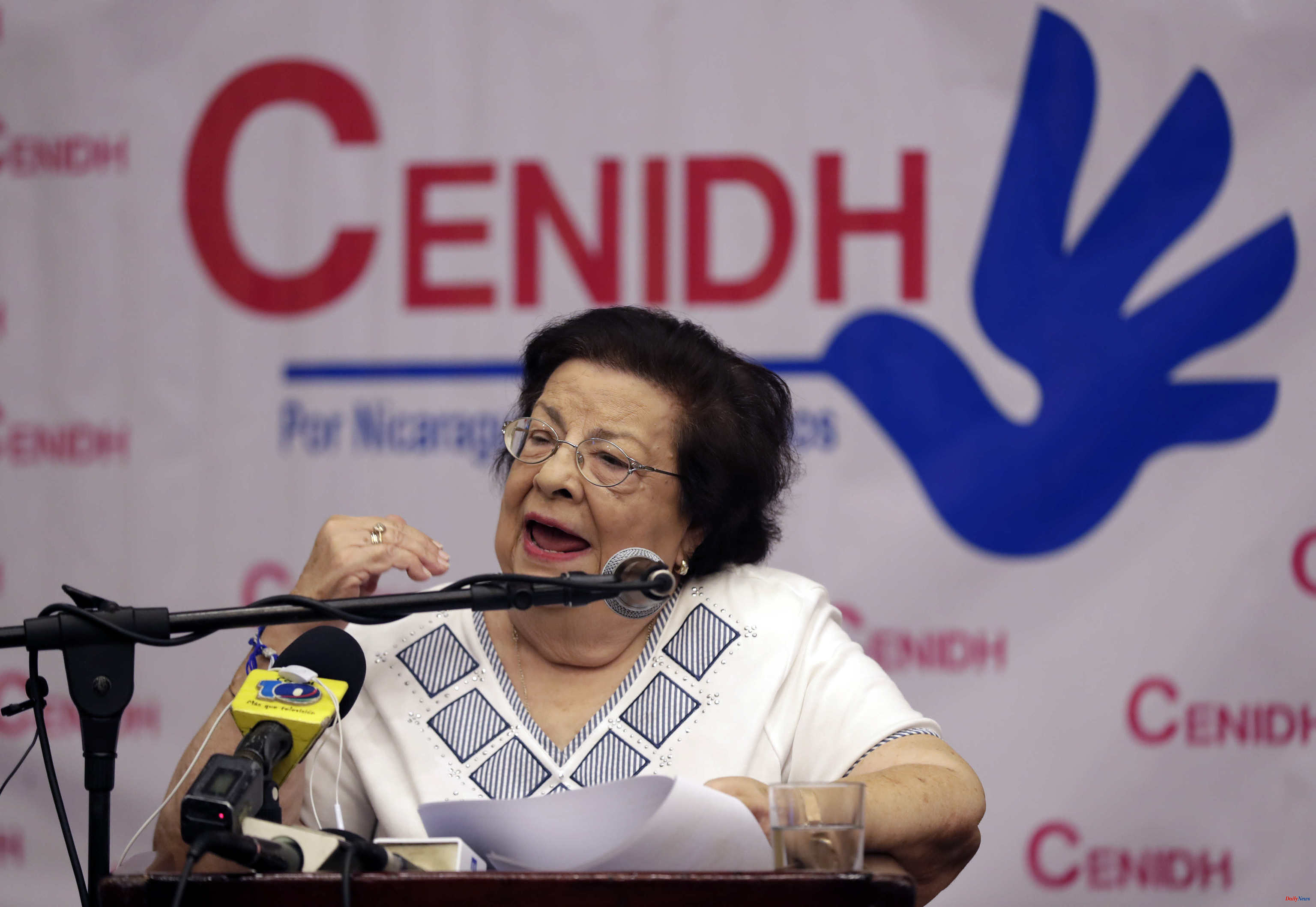 Latin America Daniel Ortega closes the Association of Women with Cancer and Cuba prohibits the 8-M march