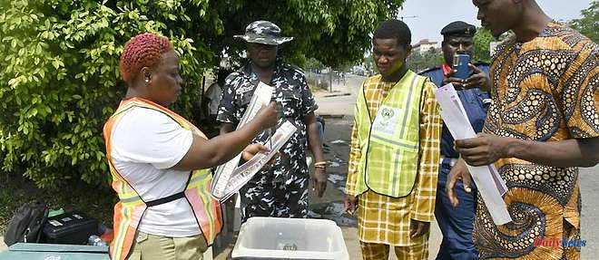 Nigeria: counting of local elections, after a disputed presidential election