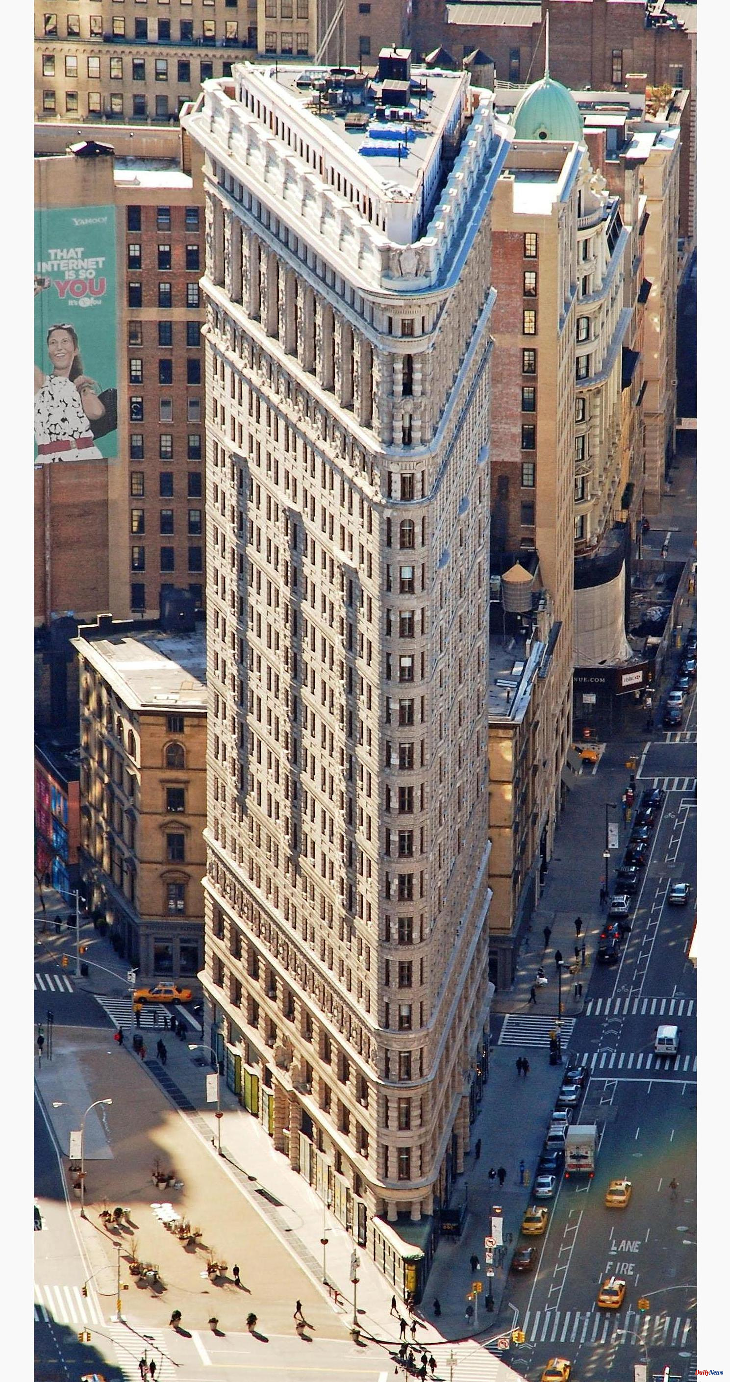 The iconic New York skyscraper Flatiron is sold for 190 million at auction