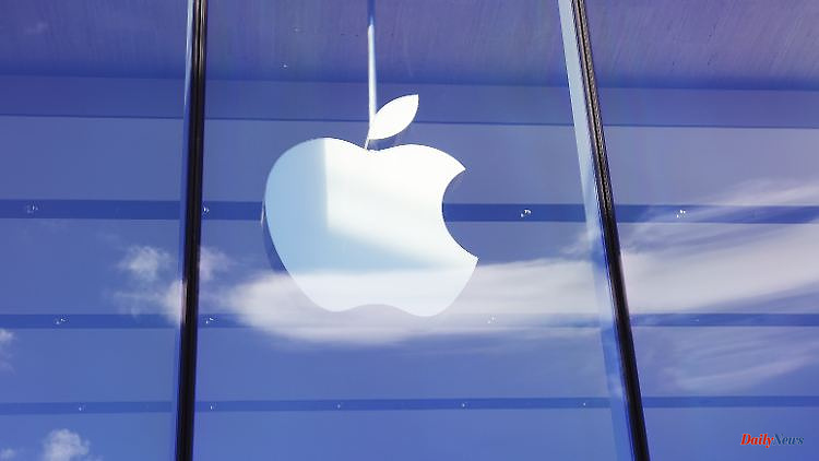 AI concerns: Apple blocks ChatGPT update for email app